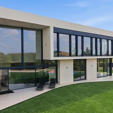 Meridian - Epicentro Del Lujo Contemporaneo En Golf Willa *