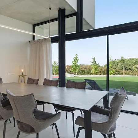 Meridian - Epicentro Del Lujo Contemporáneo En Golf Villa Peralada (Perelada)