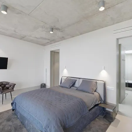 Meridian - Epicentro Del Lujo Contemporáneo En Golf Villa *