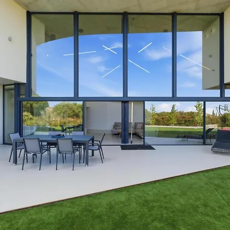 Villa Meridian - Epicentro Del Lujo Contemporáneo En Golf Peralada (Perelada)